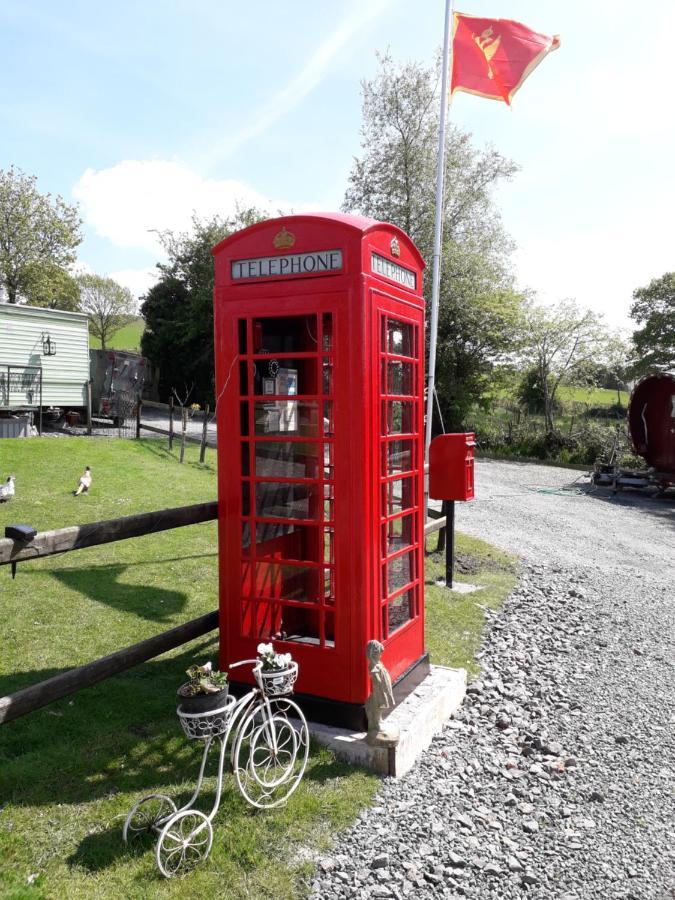 Ruby Shepherds Hut Sleeps 4 Rhayader Exterior photo